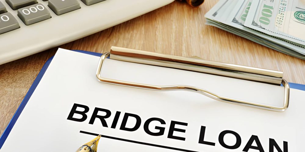 Bridge loan paperwork with cash and calculator—Florida short-term financing setup